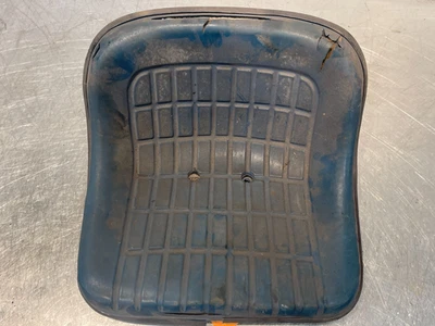 Assento de trator 1986 Ford 1210 - Imagem 1 de 4