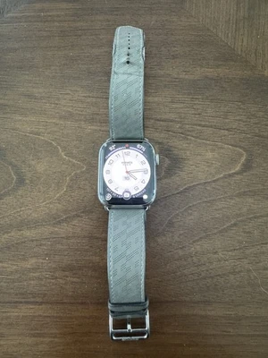 Apple Watch Series 8 Hermès 45 mm Stainless Steel GPS – Authentic Hermès Leather - Image 1 of 4