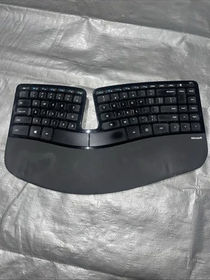 Microsoft Sculpt Ergonomic Keyboard Surface Edition 1559 NO Dongle NOT TESTED - Image 1 of 4