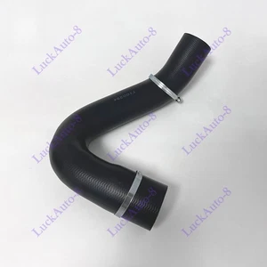 Tubo radiatore inferiore adatto a John Deere 415B 300D 410B 410D 410C 310C T100294 - Foto 1 di 4