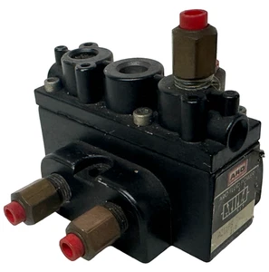 ARO A211PS Pilot Air Control Valve 4-Way 2-Position 1/8" NPT 50 PSI - Picture 1 of 2