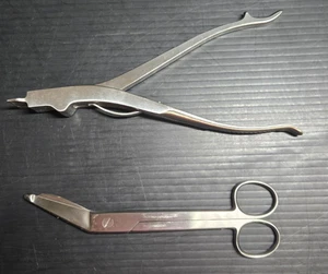 M-Pact Surgical Cast Spreader and Miltex 5-568 Surgical Plaster Shears (JK) - Picture 1 of 12
