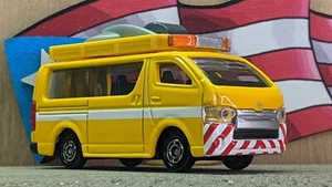 Tomica #113 Toyota Hiace Maßstab 1:64 lose Tomica Highway Serie USA LAGER!!! - Bild 1 von 9