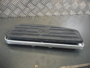 FOOTREST STEP RH FR YAMAHA XV1600A WILD STAR 98 4WM-27420-20 18391 - Imagen 1 de 8