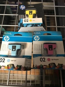 3er Pack Neu Versiegelt HP 02 Tinte C8774WN C8773WN C8775WN Gelb Hell Cyan und Magenta - Bild 1 von 1