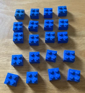 Lego 20 Blue Bricks Building Blocks 2 x 2 Stud Parts-Washed - Picture 1 of 1