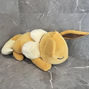 Pokemon Eevee Sleeping Large Nintendo Plüschtier Official Jazwares EUC - Bild 1 von 8