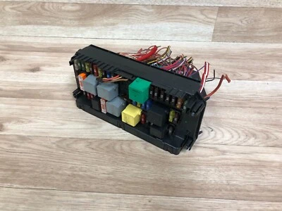 MERCEDES BENZ OEM W207 W212 E350 E550 FRONT SAM FUSE BOX BLOCK 2010-2013 3 - Image 1 of 4