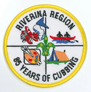 SCOUTS OF AUSTRALIA - RIVERINA REGION CUB SCOUT 85TH ANNIVERSARY PATCH - Bild 1 von 2