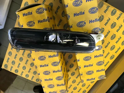 Farol de neblina Bmw 323i,325,328i,330 E46 99-01 Hella Rh *NOVO* - Imagem 1 de 4