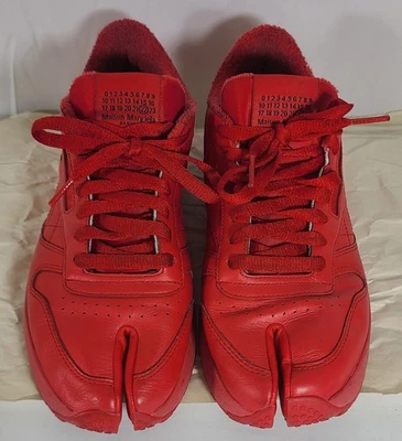 Zapatillas clásicas rojas originales Maison Margiela Tabi Reebok. Foto 1 de 4