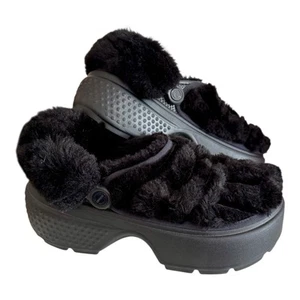 Crocs Stomp gesteppter Clog Fell gefüttert schwarz Slipper Schuhe Herren 8 Damen 10 - Bild 1 von 6