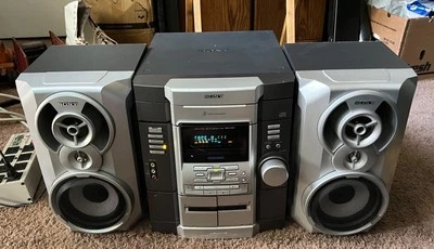 SONY MHC-GX20 HiFi Stereo System w/Speakers 3 Disc CD Dual Tape AM FM Works Read - Image 1 of 4