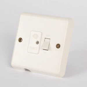 Vintage MK 13a Switched Fused Spur Bakelite white - Picture 1 of 6