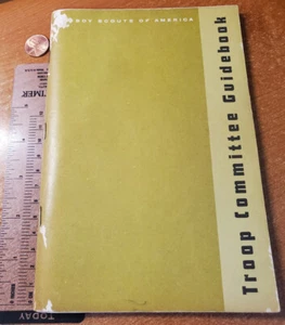 BSA Troop Committee Guidebook 1968 printing {ww} - Picture 1 of 3