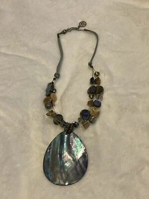 Collar Erica Lyons Colgante concha de abulón Cuentas de semillas de varios hilos Hematita Foto 1 de 4