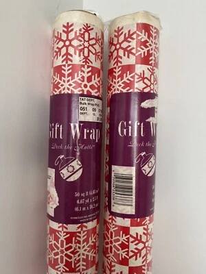 1998 Vintage Holiday Christmas Gift Wrap Red and White Snow Flakes 50sq ft/6.67y - Image 1 of 4