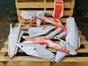 Plastics + Graphics + Seat Cover KTM 2017 2018 2019 EXC EXC-F 125 - 500 - Picture 1 of 10