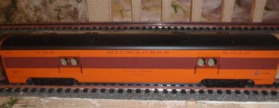 K-Line  Milwaukee Road  Olympian Hiawatha 18-inch aluminum 72-foot baggage car - Image 1 of 4