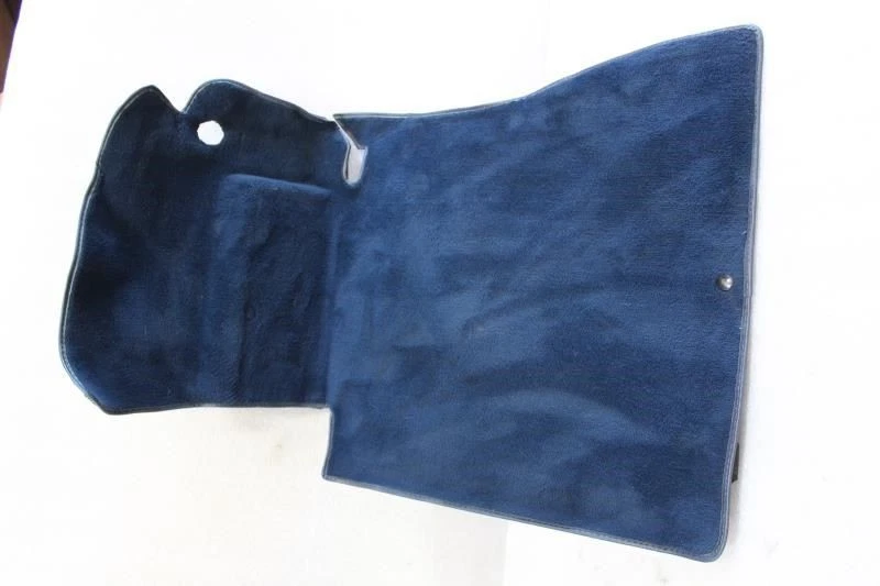 1986 1987 1988 1989 MERCEDES 420SEL LEFT DRIVER FRONT CARPET BLUE 1266800197 - Image 1 of 4
