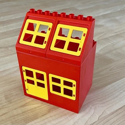 Lego Duplo Red 6x8x6 Building Farm Barn Yellow Slope Window Door Gate Vintage - Image 1 of 4
