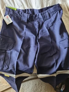 WS WORK WEAR HI VIS CARGO PANTS SIZE 102R 2 pairs - Picture 1 of 4