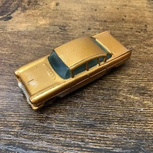 MATCHBOX LESNEY No22B 1958 VAUXHALL CRESTA GOLD - Picture 1 of 11