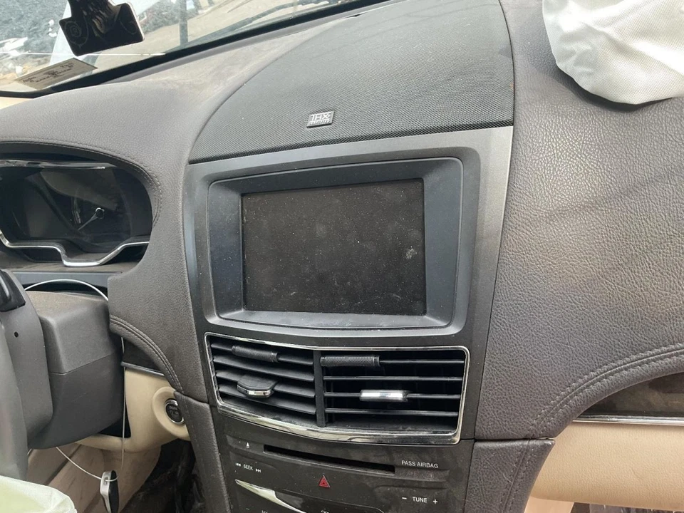 Info-GPS-TV Screen Display 8" Dash Mounted Fits 13-15 MKT 1993046 - Image 1 of 1