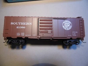 HO - Walthers - 40’ Sliding Door Boxcar, Southern 21386 LN w/kadee - Picture 1 of 1