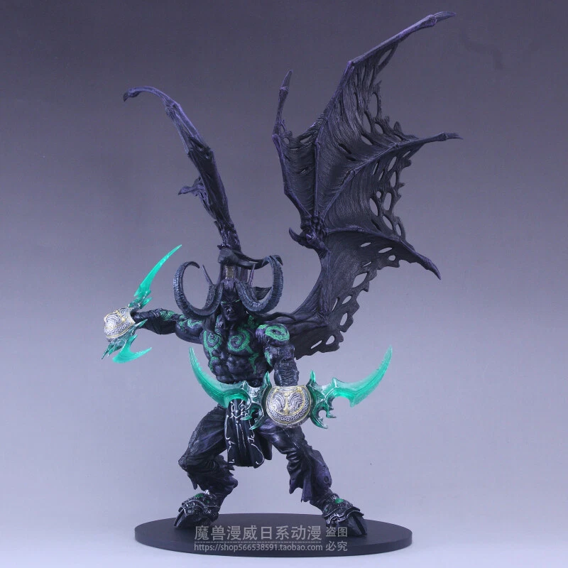 World of Warcraft WOW Demon Form Illidan Stormtage Dluxe Collector Figure SetBox - Image 1 of 4