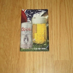 Vintage Stil Coors Licht BIER Dose & Becher Lichtschalter Abdeckplatte - Bild 1 von 1
