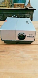 Proyector de diapositivas alemán 35 mm vintage BRAUN NURNBERG Paximat International 1750 - Imagen 1 de 5