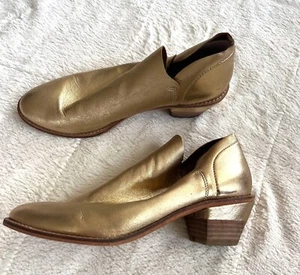 Kelsi Dagger Brooklyn Kenmare Bootie Womens 9 Gold Vegan Chunky Low Heel Glam - Picture 1 of 11