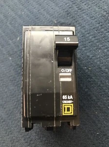 INTERRUPTOR DE CIRCUITO CUADRADO D, TIPO QOB215, 15 AMPERIOS. 65kA 120/240V, 2 POLOS, ATORNILLADO - Imagen 1 de 7