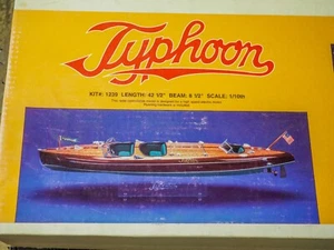 Dumas Boats #1239 1:10 Typhoon Runabout Kit (For Parts) - Boxed - Bild 1 von 12