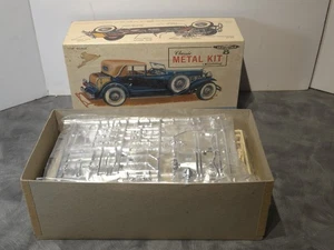 Vintage Hubley SJ Duesenberg Town Car Classic Metal Model Car Kit - Picture 1 of 17