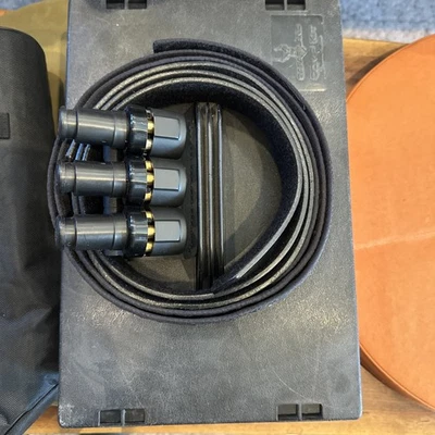 Kit de Competición SAFARILAND De Colección con Cargador de Velocidad Mag 357/38 Funda + Cinturón Foto 1 de 4