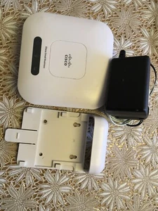 Cisco Small Business WAP121 Wireless-N Access Point - Bild 1 von 3