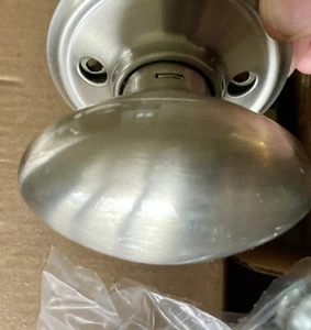 Schlage Siena Satin Nickel Passage HallCloset Door Knob F10SIE619. Open Box. New - Picture 1 of 5