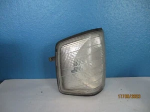 Mercedes C W201 - Original Hella Blinker Vorne Rechts 0152611 (617) - Picture 1 of 2