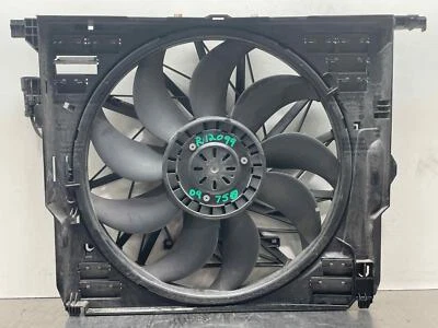 2009 BMW 750i OEM Engine Radiator Cooling Fan Assembly 79K 17427575258 2010-2015 Foto 1 de 4