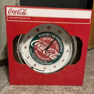Coca Cola Retro Neon Lighted Wall Garage Clock Green Illumination & Chrome Trim - Bild 1 von 1