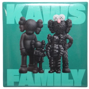 KAWS Family Magnet - Art Gallery of Ontario Street Art - Picture 1 of 3