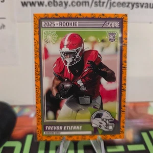 2025 Score A Treat Halloween #51 Trevor Etienne Rookie RC - Carolina Panthers RB - Bild 1 von 2