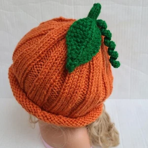 Gorro de calabaza tejido para niños niñas hecho a mano naranja verde 2-3 AÑOS - Imagen 1 de 6