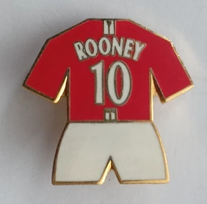 Manchester United FC Rooney Football Enamel Lapel Pin Badge. PB5-865 - Picture 1 of 3