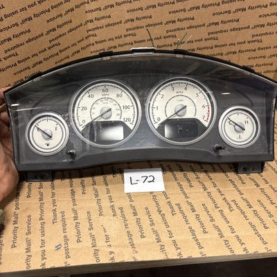 Cuadro de instrumentos velocímetro Chrysler Town & Country 2010 fabricante de equipos originales Foto 1 de 4