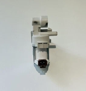 Miele Dishwasher G6588 SCVi XXL Solenoid Valve - Picture 1 of 4