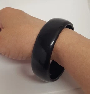 Vintage Black Acrylic Bangle Bracelet 13/16" wide Chunky Retro Plastic - Picture 1 of 13