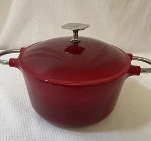 Outset Enamelled Cast Iron 3 Quart Dutch Oven with Cover - Picture 1 of 8